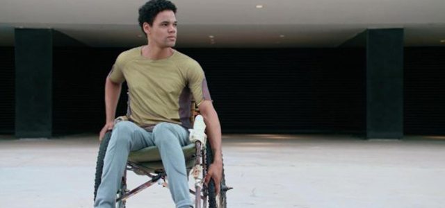 Netflix’in Tekerlekli Sandalyeli Dehalı Distopik Dizisi 3%
