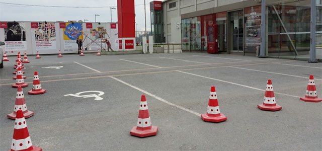 tekerlekli sandalye müze