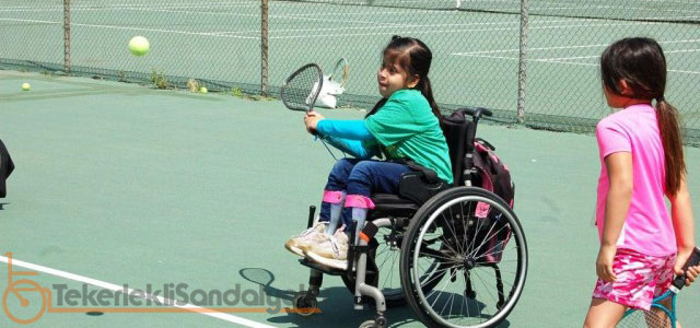 tekerlekli sandalye ile tenis